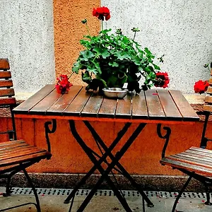 Bucur 9 3* Bucharest